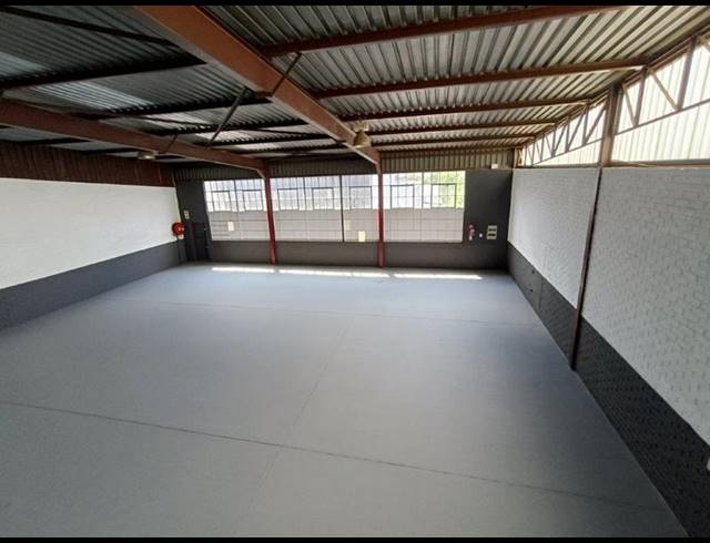 INDUSTRIAL PROPERTY TO RENT IN HALFWAY HOUSE